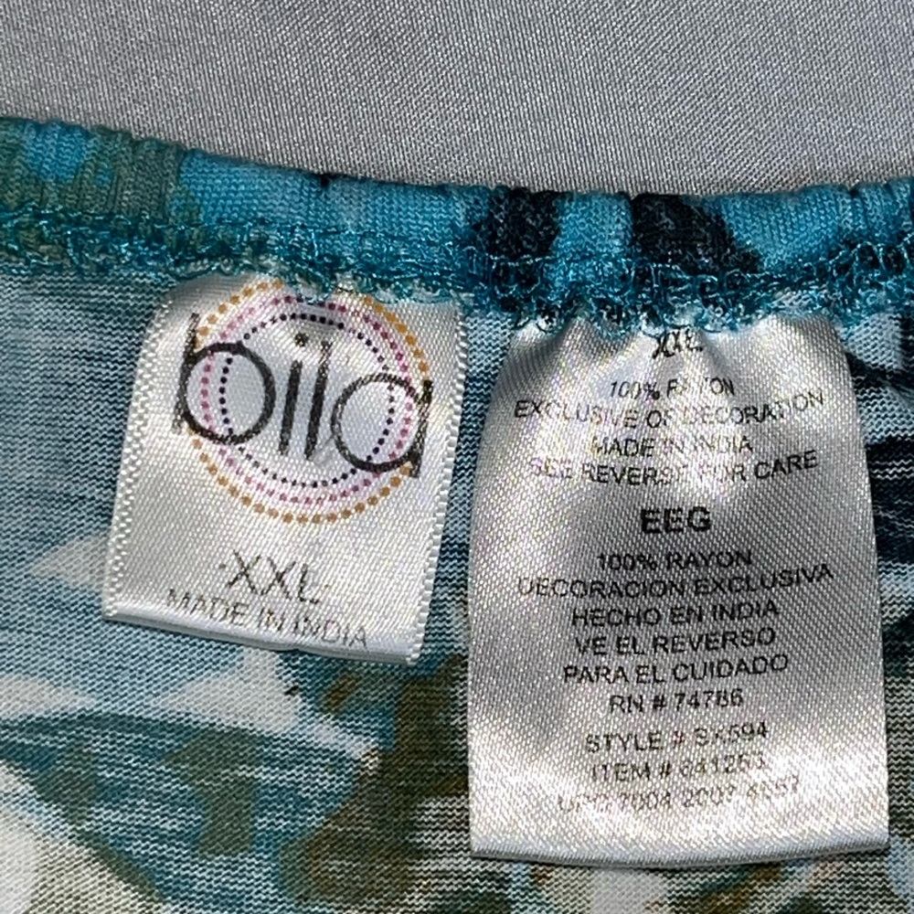 Bila Green and Blue Asymmetrical Cap‎ Sleeve Blouse - Picture 4 of 8